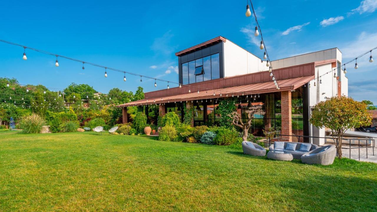 Hotel Giuaani Winery à Manavi Extérieur photo