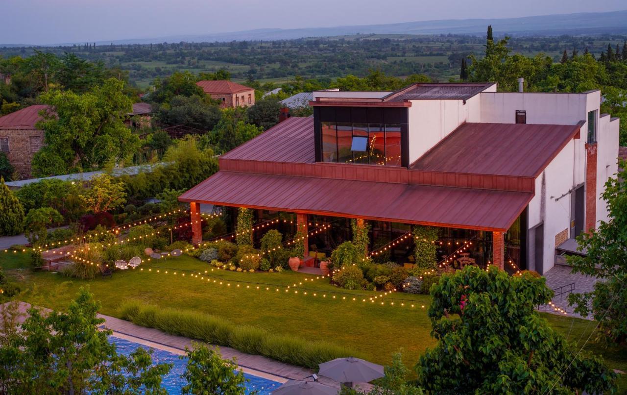 Hotel Giuaani Winery à Manavi Extérieur photo
